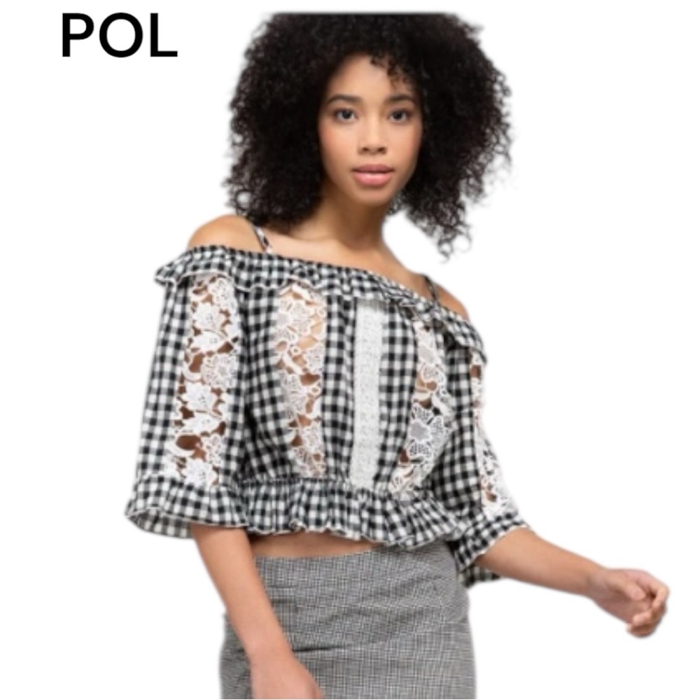 New POL Black and White Ruffled 3/4 Sleeve Blouse